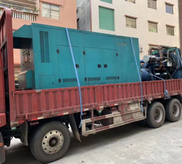 三元如何在不同负载率下确保 400KW 柴油发电机组的正常运行？