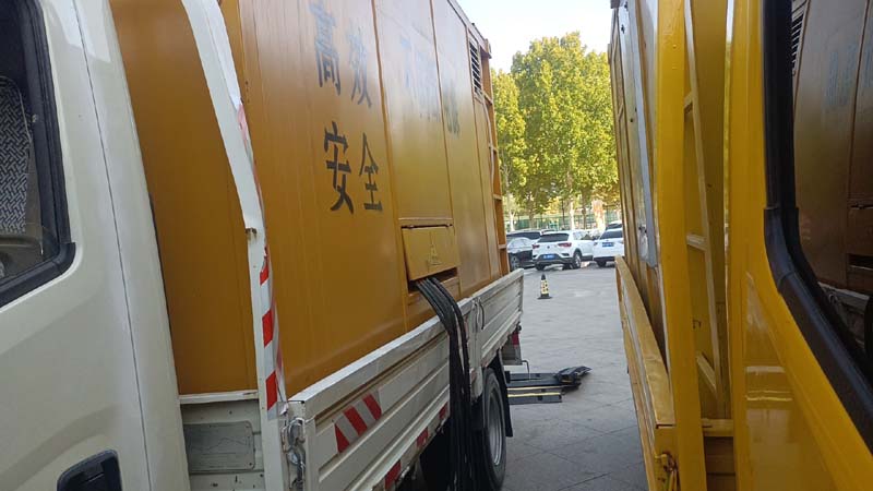 三元如何判断柴油发电机组和UPS电源的切换时间是否符合要求？
